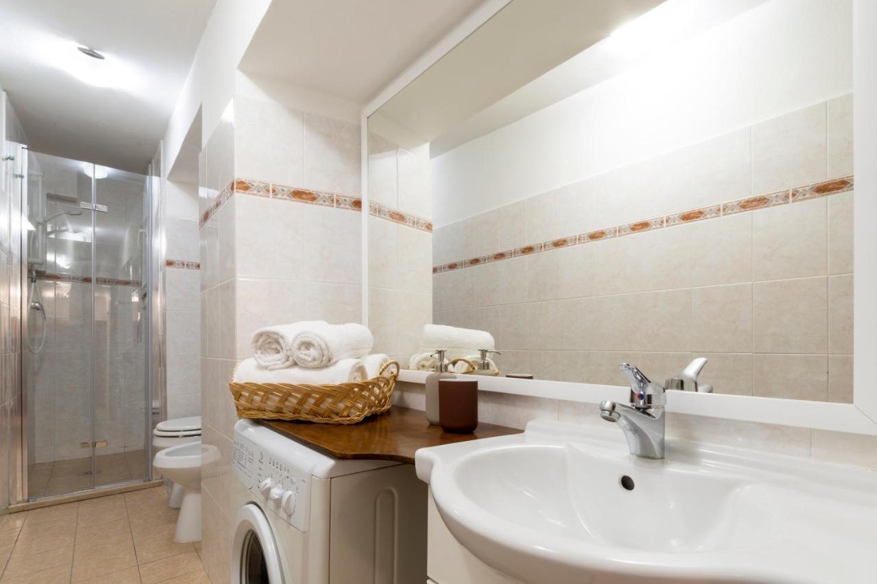 Magnoli Cozy Flat Two Steps From Ponte Vecchio Florenz